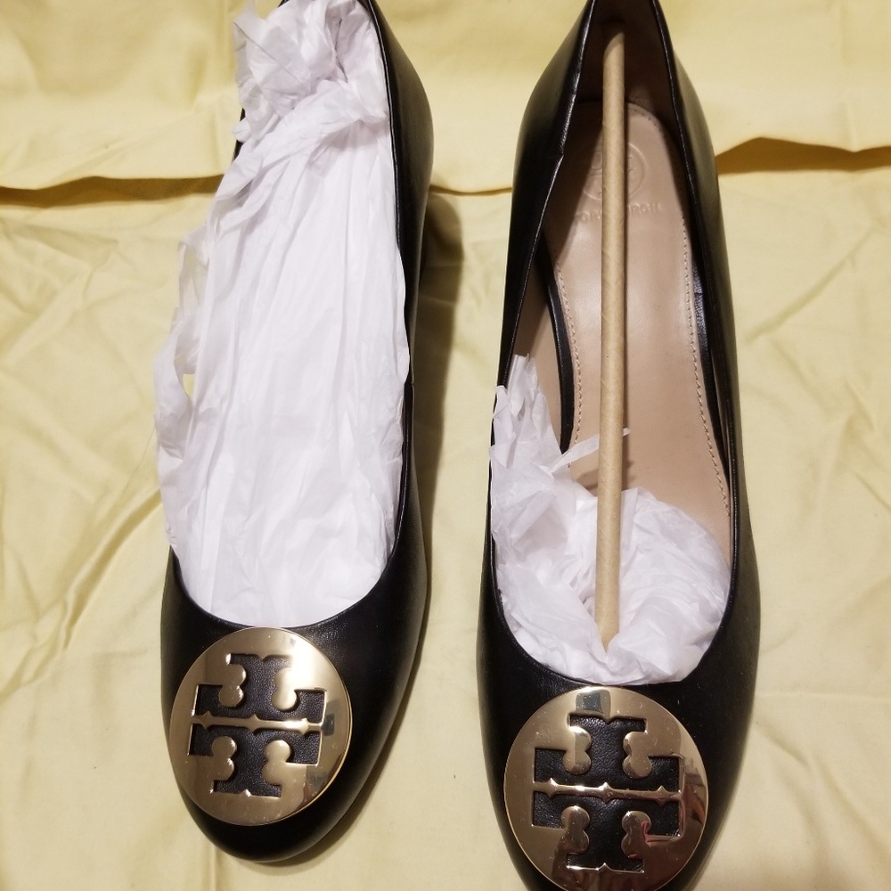 Tory Burch black pumps